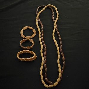 WOODEN NECKLACES AND BRACELETS